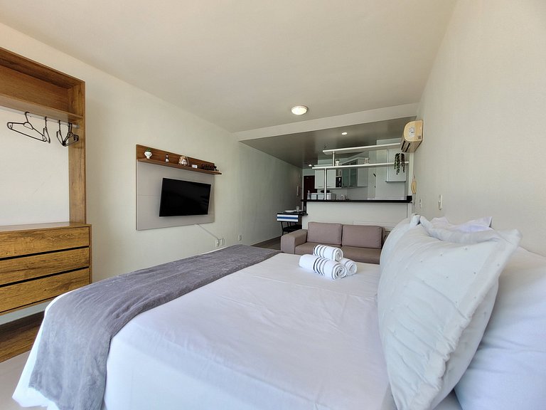 Loft Solar da Prainha - Cama Queen e vista do mar